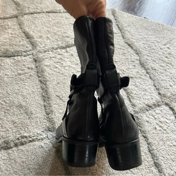 Stuart Weitzman boots Ranch Dressing Moto Ankle combat Boots black leather 7 - Picture 9 of 12